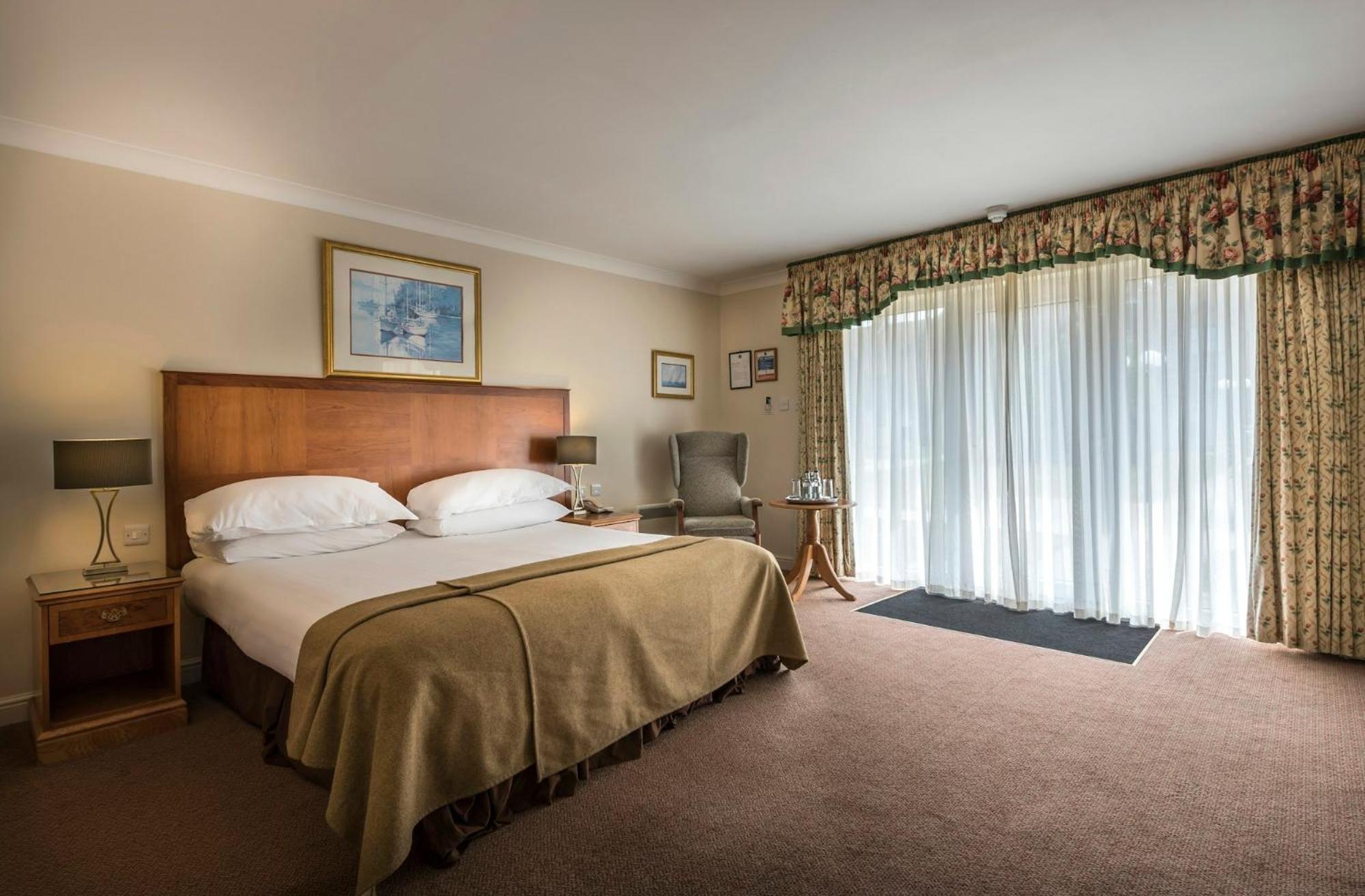 Macdonald Elmers Court Hotel Lymington Zewnętrze zdjęcie